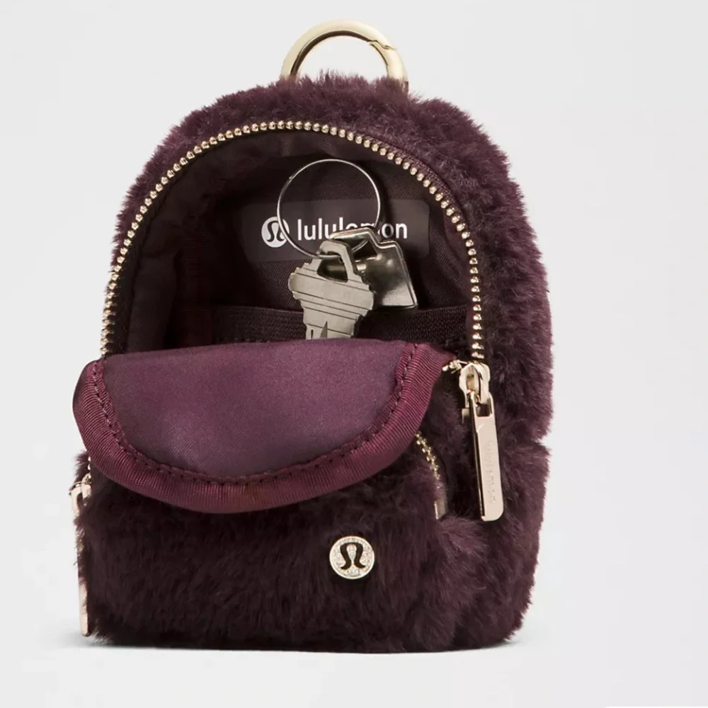 ✨NWT Lululemon Everywhere Nano Mini Backpack Plush Fleece